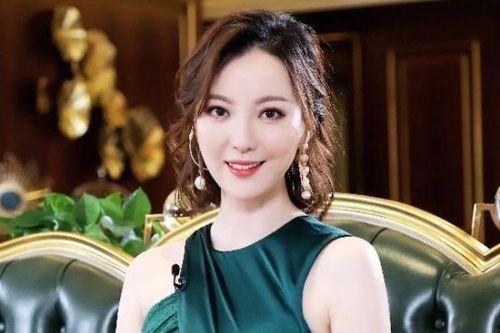 余声主持视频,揭秘视频背后的精彩瞬间